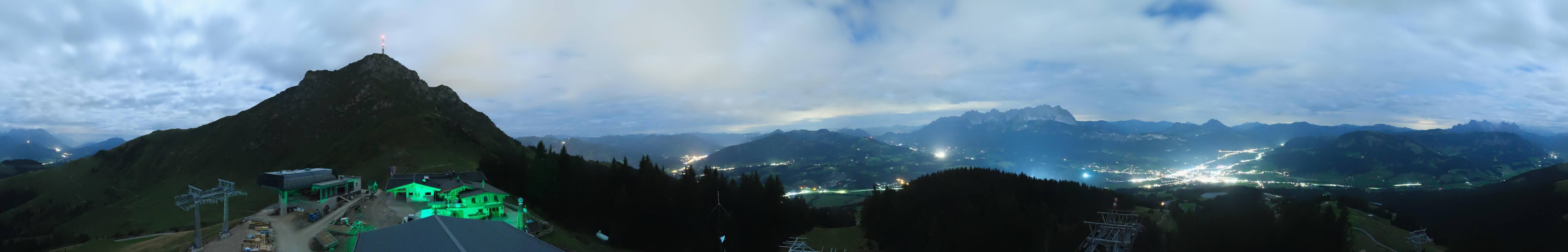 Archiv Foto Webcam St. Johann/Tirol: Blick von der Bergstation Harschbichl