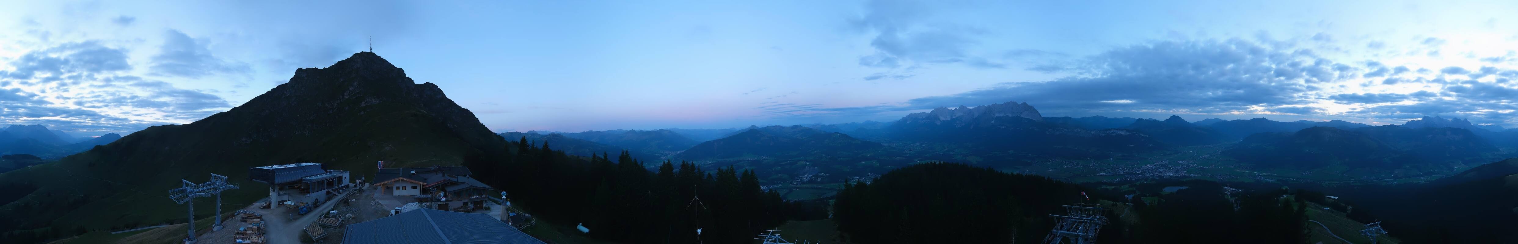 Archiv Foto Webcam St. Johann/Tirol: Blick von der Bergstation Harschbichl
