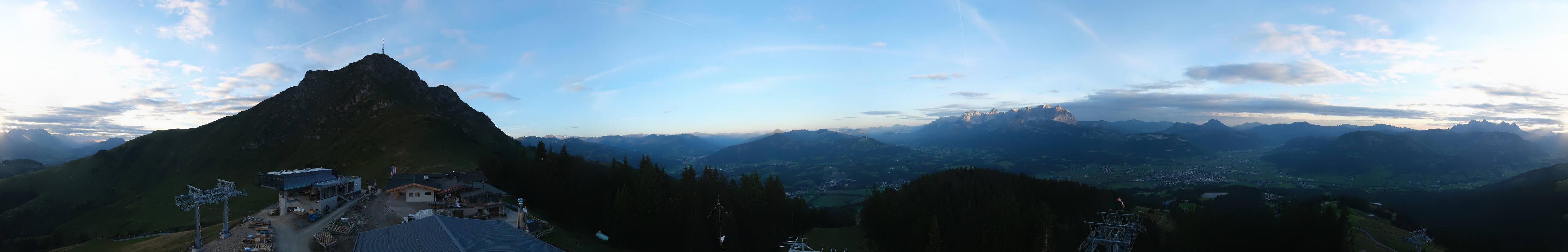 Archiv Foto Webcam St. Johann/Tirol: Blick von der Bergstation Harschbichl