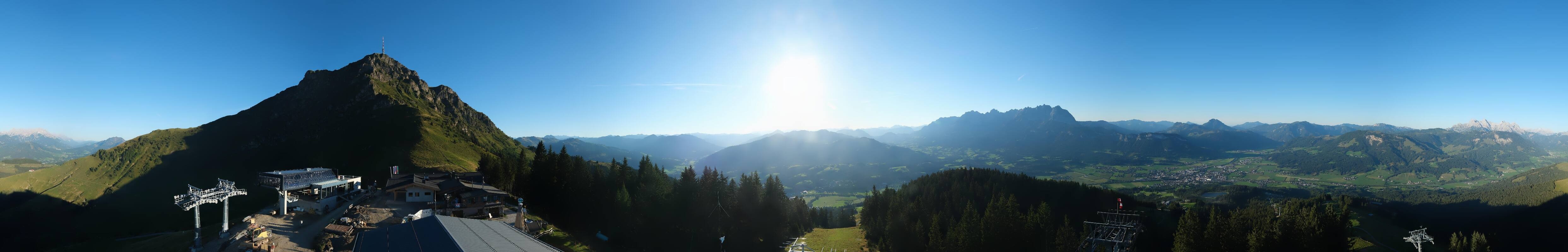 Archiv Foto Webcam St. Johann/Tirol: Blick von der Bergstation Harschbichl