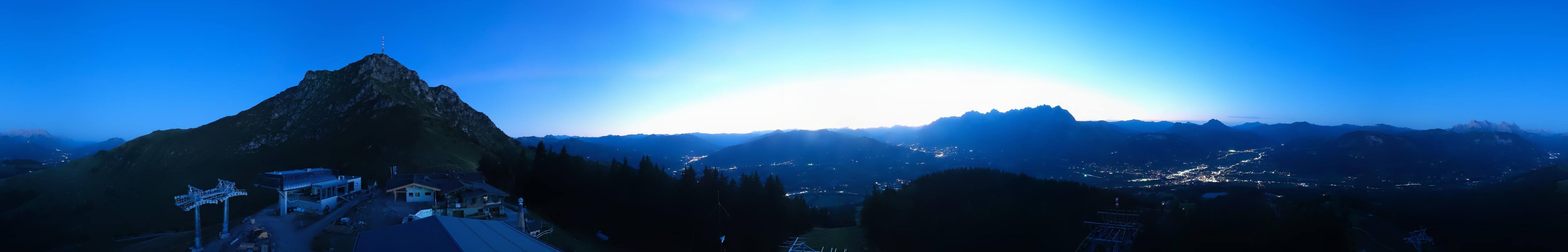Archiv Foto Webcam St. Johann/Tirol: Blick von der Bergstation Harschbichl