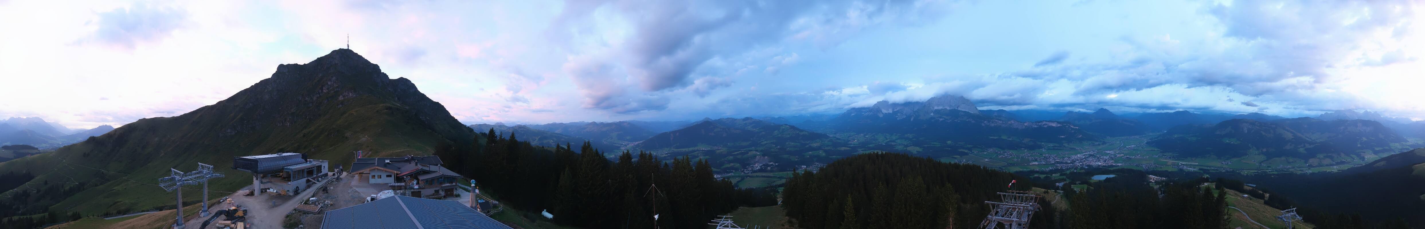 Archiv Foto Webcam St. Johann/Tirol: Blick von der Bergstation Harschbichl