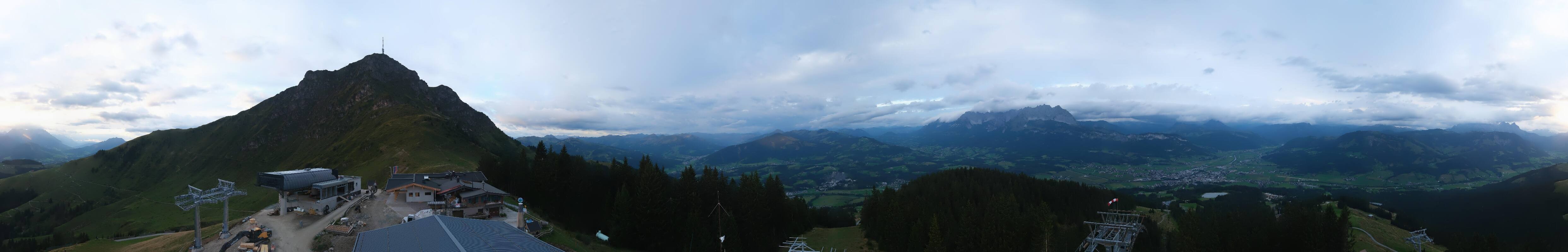 Archiv Foto Webcam St. Johann/Tirol: Blick von der Bergstation Harschbichl