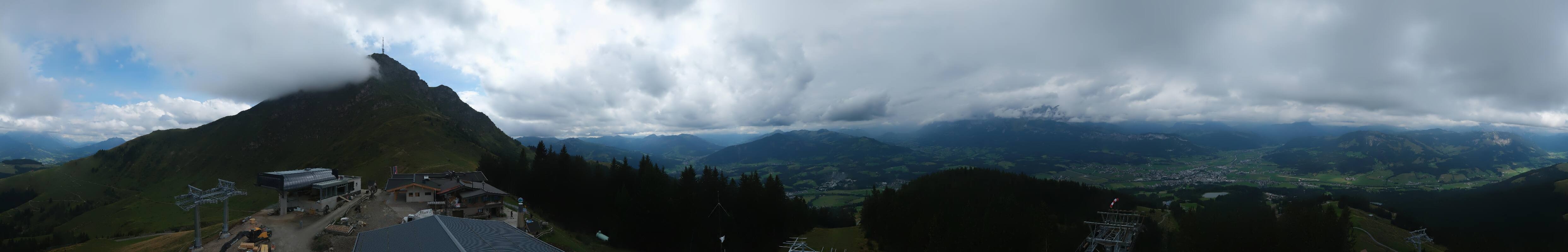 Archiv Foto Webcam St. Johann/Tirol: Blick von der Bergstation Harschbichl