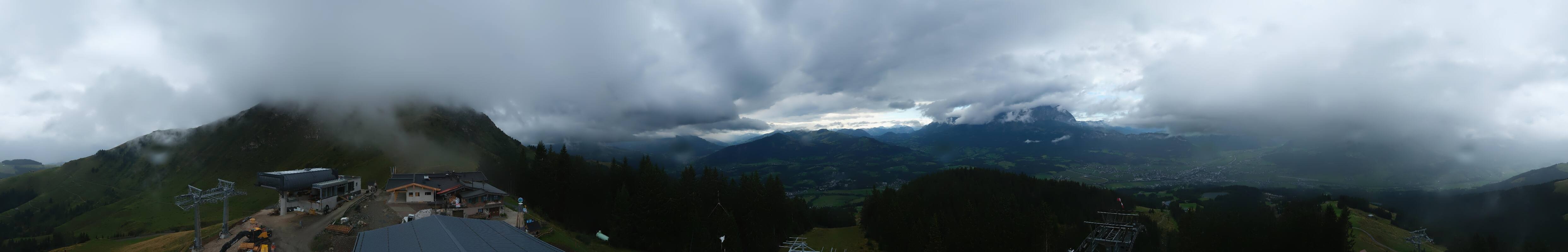 Archiv Foto Webcam St. Johann/Tirol: Blick von der Bergstation Harschbichl