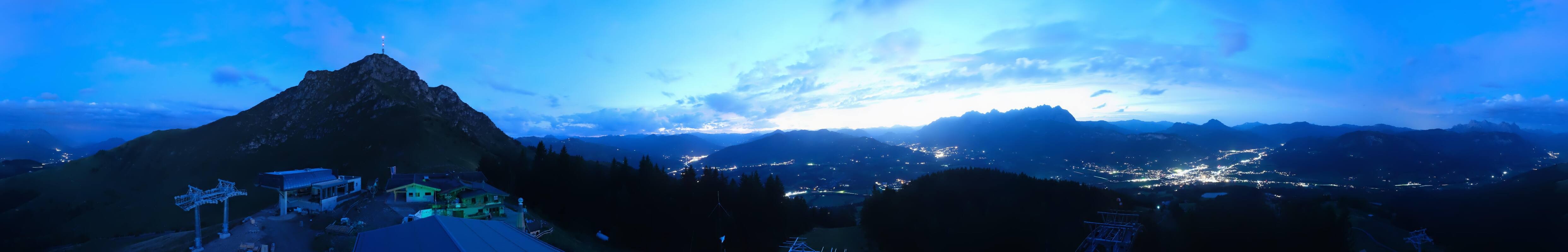 Archiv Foto Webcam St. Johann/Tirol: Blick von der Bergstation Harschbichl