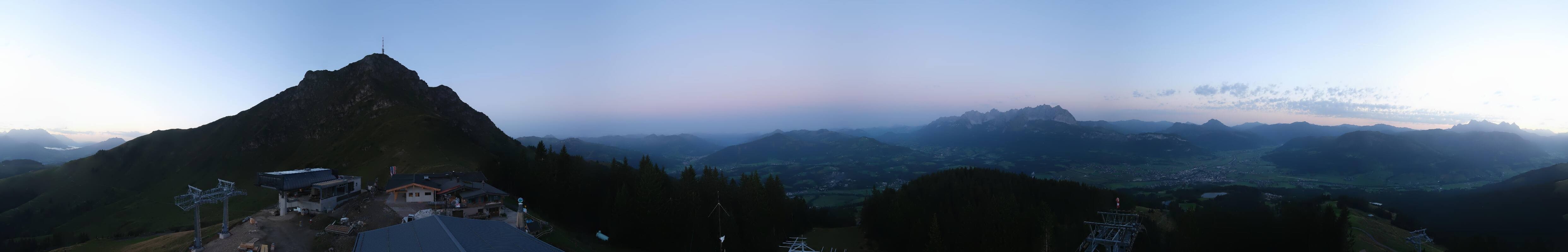 Archiv Foto Webcam St. Johann/Tirol: Blick von der Bergstation Harschbichl