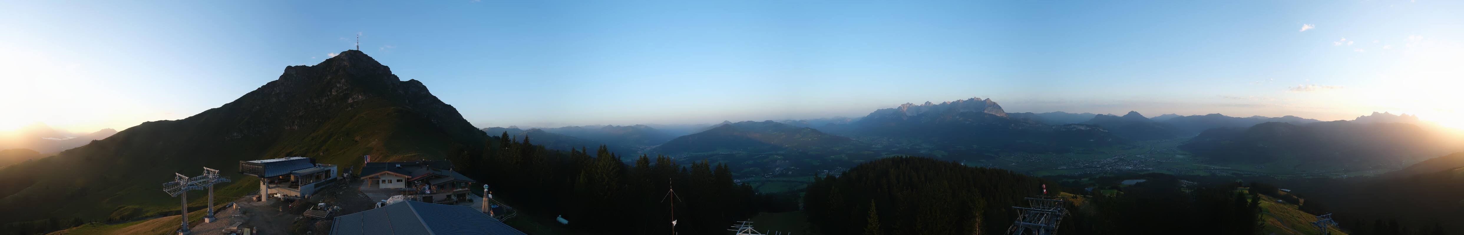 Archiv Foto Webcam St. Johann/Tirol: Blick von der Bergstation Harschbichl