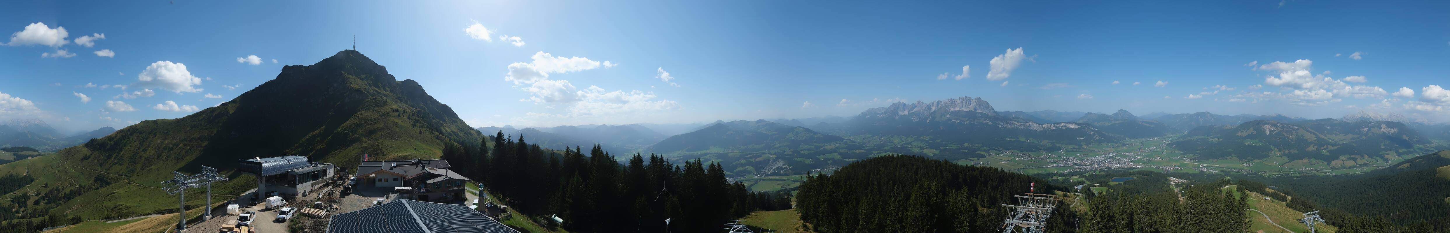 Archiv Foto Webcam St. Johann/Tirol: Blick von der Bergstation Harschbichl
