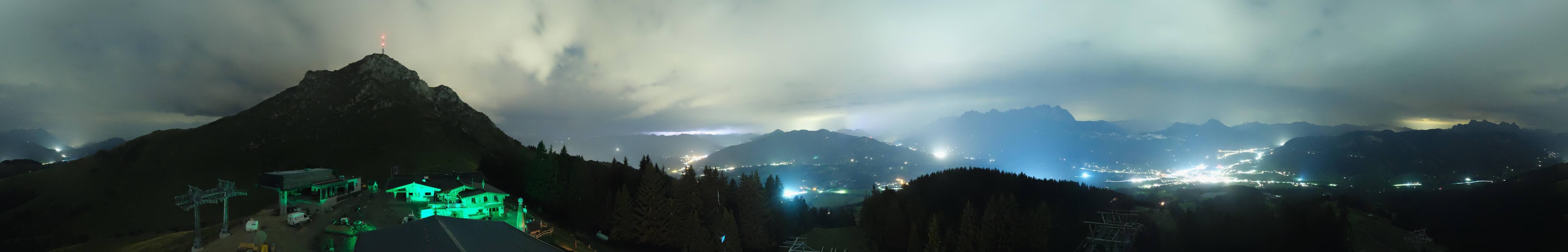 Archiv Foto Webcam St. Johann/Tirol: Blick von der Bergstation Harschbichl