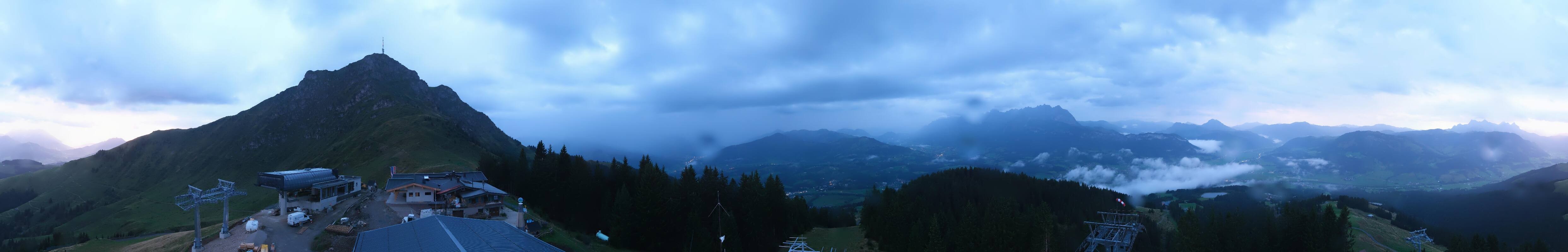 Archiv Foto Webcam St. Johann/Tirol: Blick von der Bergstation Harschbichl
