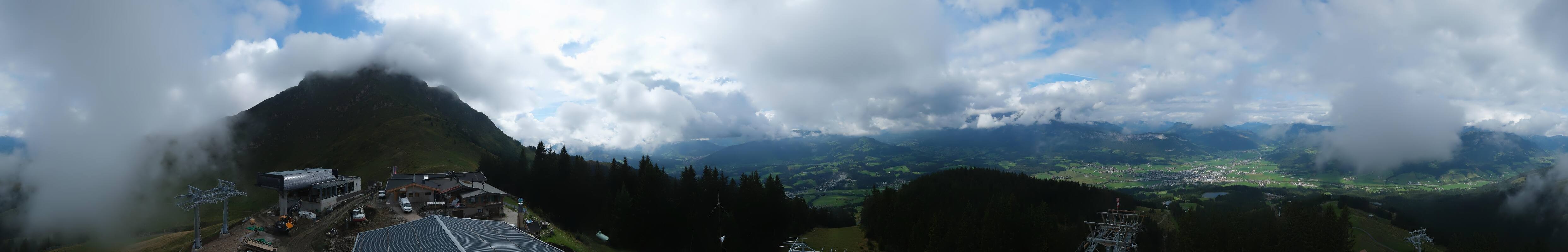 Archiv Foto Webcam St. Johann/Tirol: Blick von der Bergstation Harschbichl