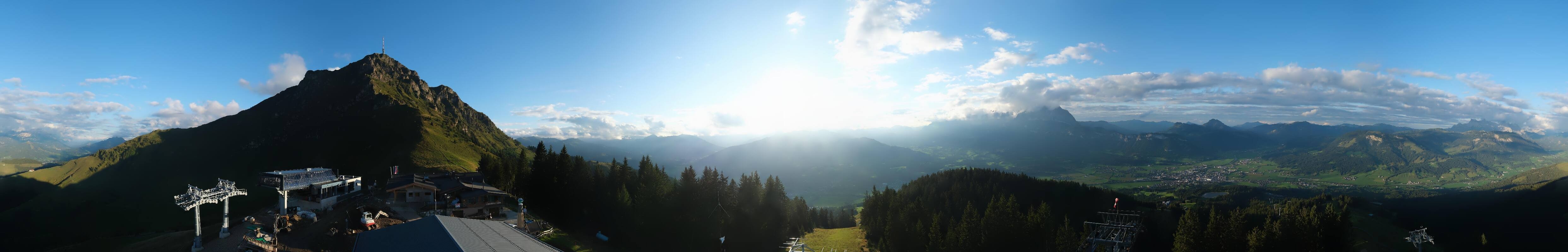 Archiv Foto Webcam St. Johann/Tirol: Blick von der Bergstation Harschbichl