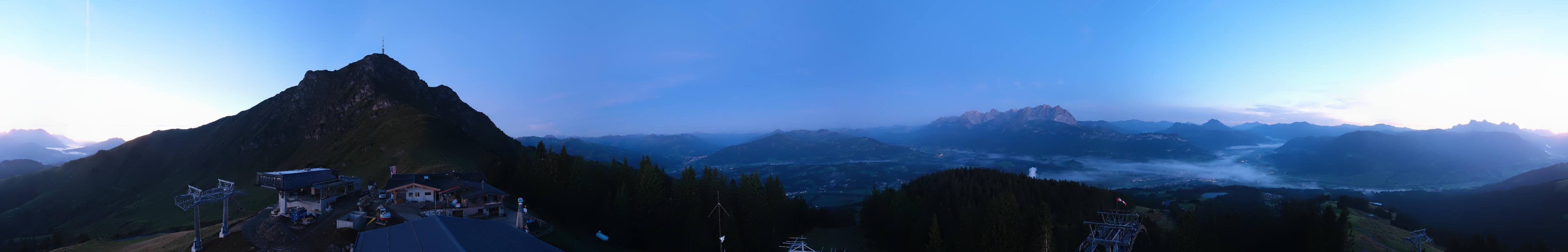 Archiv Foto Webcam St. Johann/Tirol: Blick von der Bergstation Harschbichl