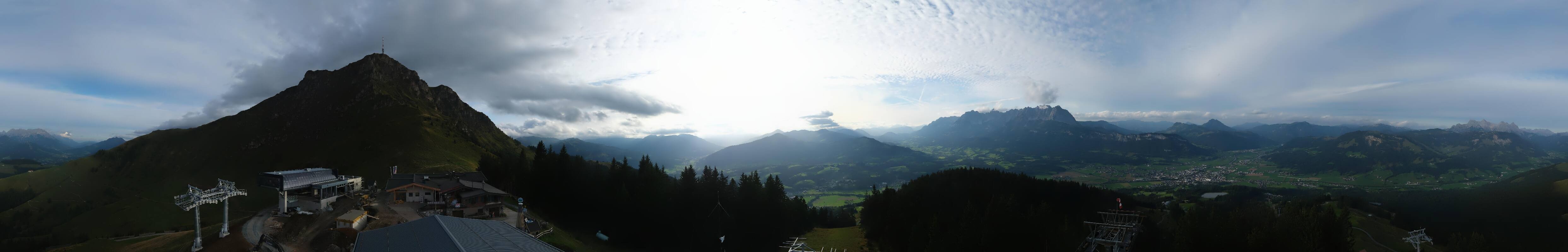 Archiv Foto Webcam St. Johann/Tirol: Blick von der Bergstation Harschbichl