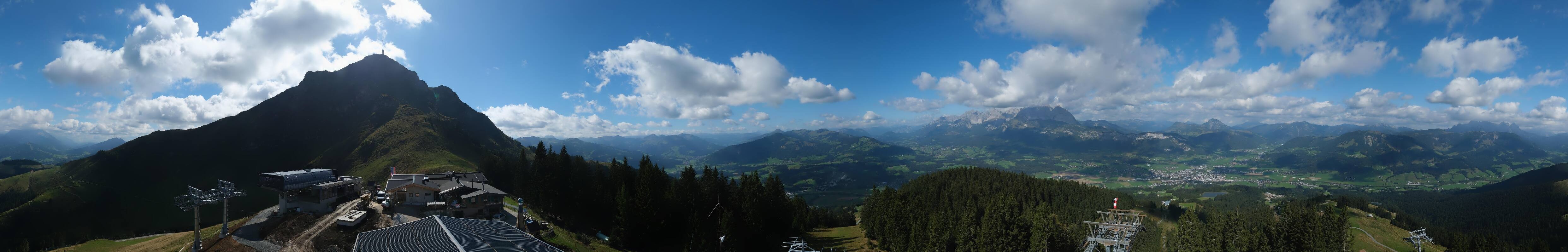 Archiv Foto Webcam St. Johann/Tirol: Blick von der Bergstation Harschbichl