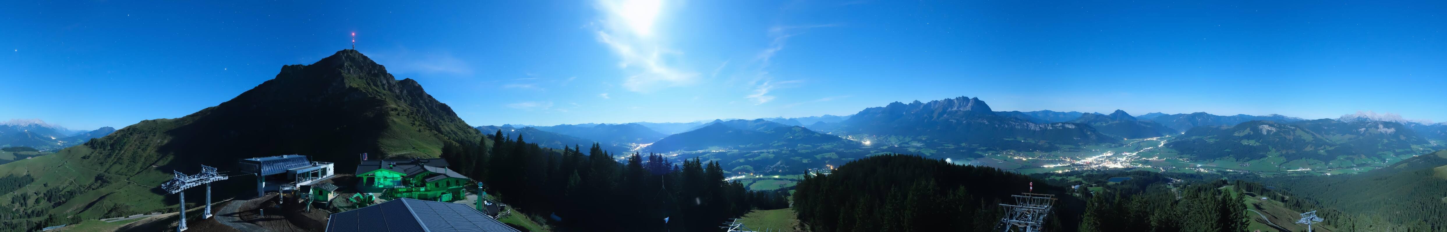 Archiv Foto Webcam St. Johann/Tirol: Blick von der Bergstation Harschbichl