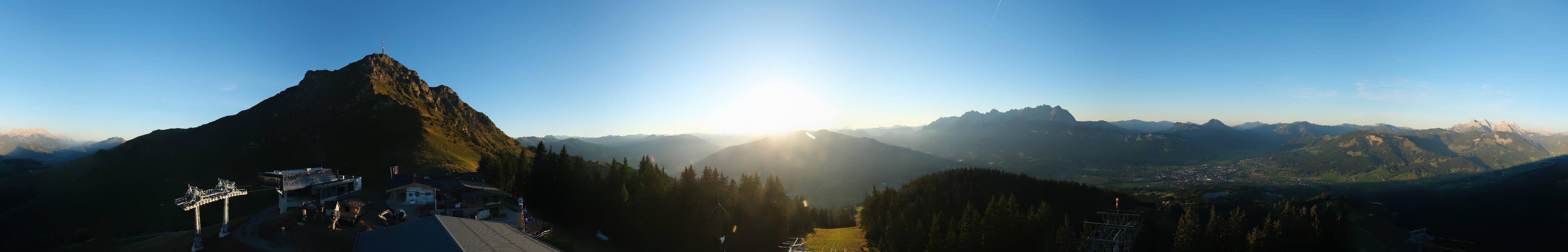 Archiv Foto Webcam St. Johann/Tirol: Blick von der Bergstation Harschbichl