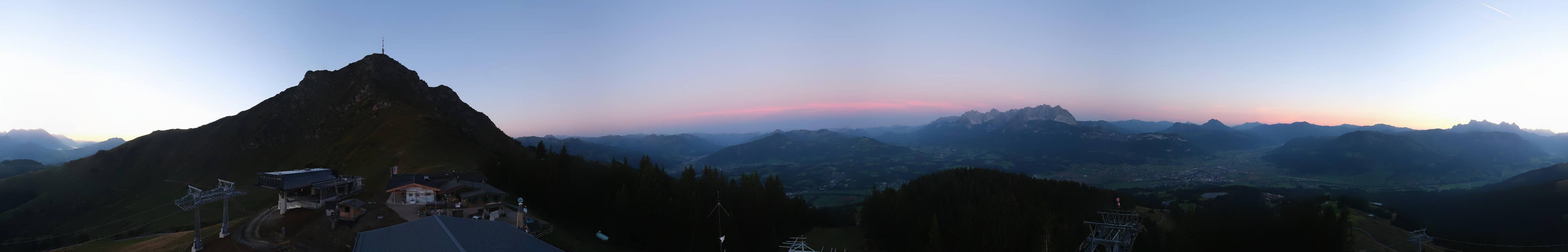 Archiv Foto Webcam St. Johann/Tirol: Blick von der Bergstation Harschbichl