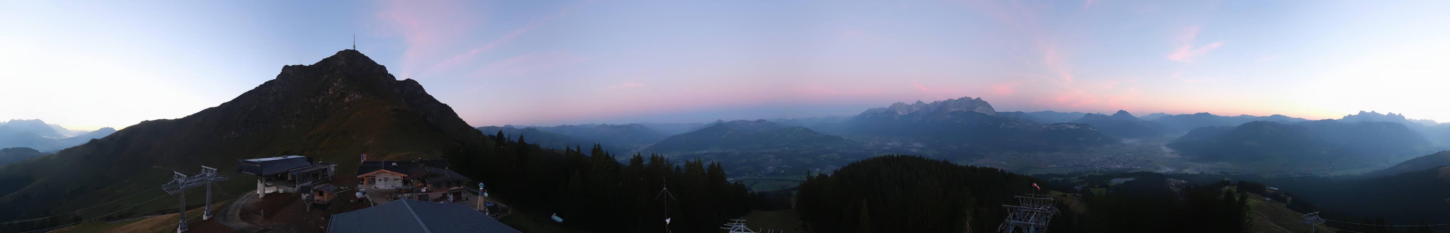 Archiv Foto Webcam St. Johann/Tirol: Blick von der Bergstation Harschbichl