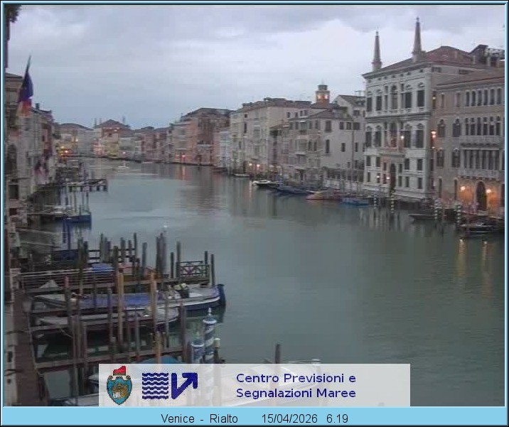 Archived image Webcam Canal Grande in Venice
