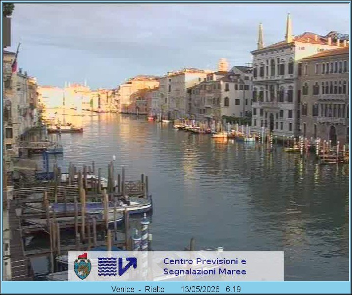 Archived image Webcam Canal Grande in Venice