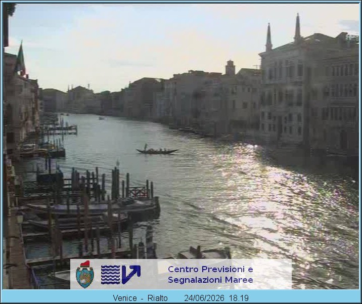 Archived image Webcam Canal Grande in Venice