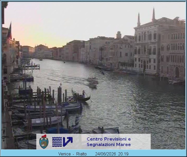 Archived image Webcam Canal Grande in Venice