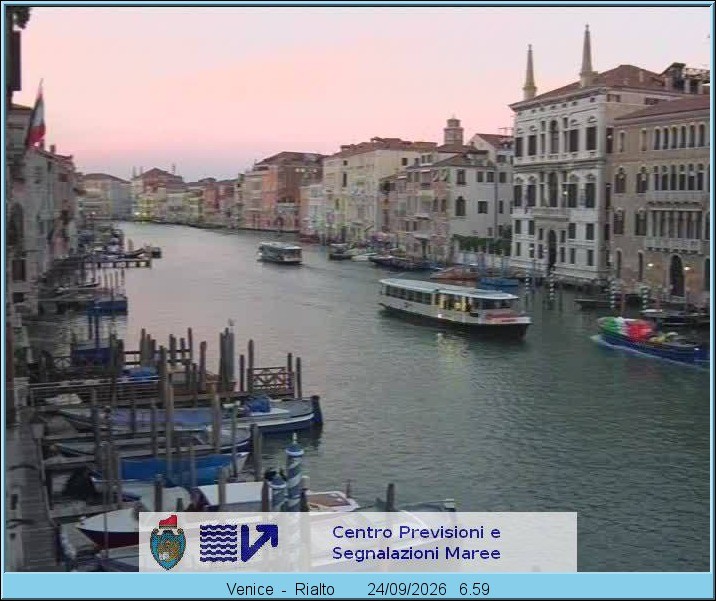 Archived image Webcam Canal Grande in Venice