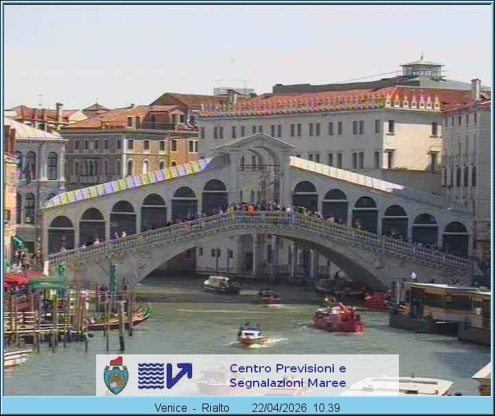 Archived image Webcam Rialto Bridge in Venice