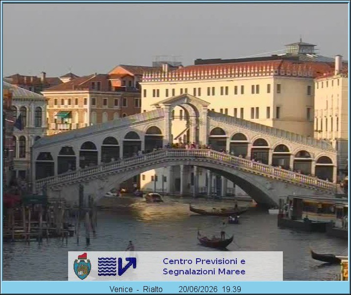 Archived image Webcam Rialto Bridge in Venice