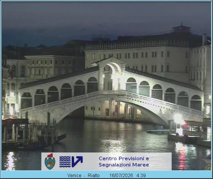 Archived image Webcam Rialto Bridge in Venice