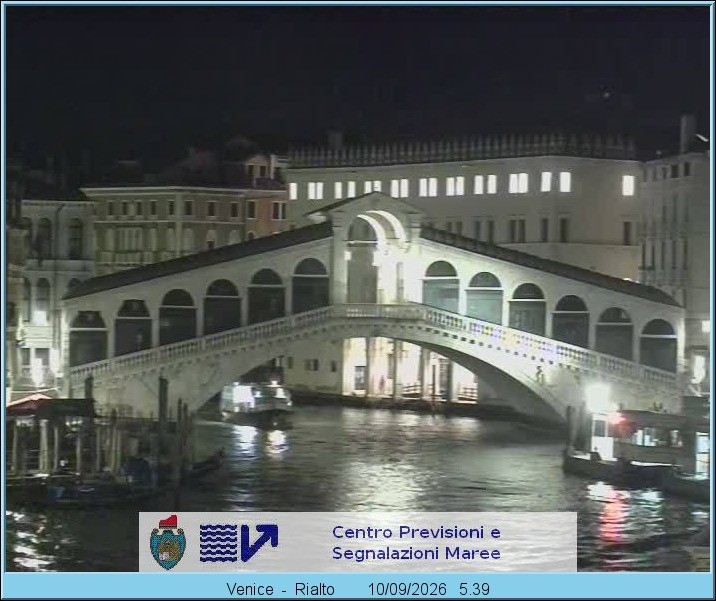 Archived image Webcam Rialto Bridge in Venice