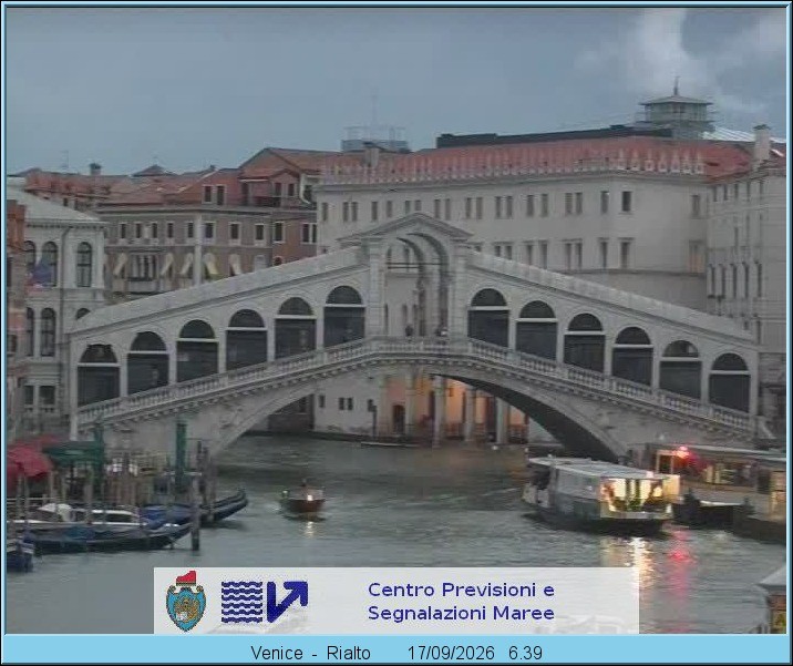 Archived image Webcam Rialto Bridge in Venice
