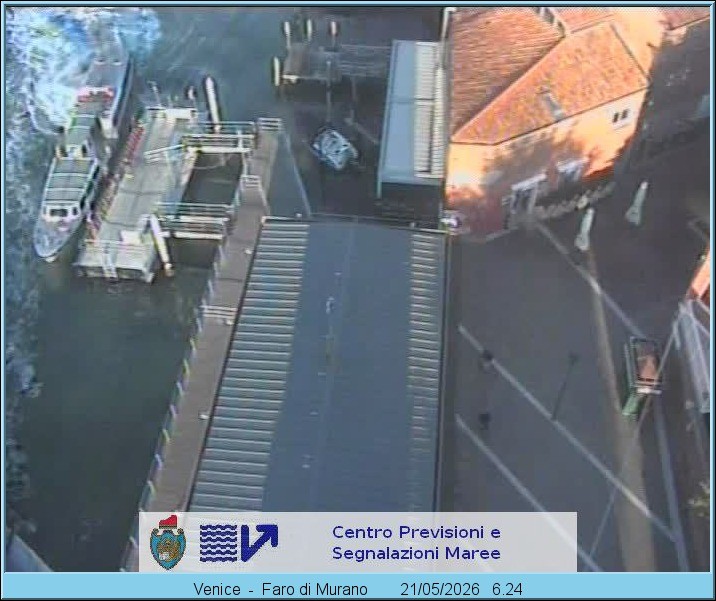 Archiv Foto Webcam Murano Hafen in Venedig