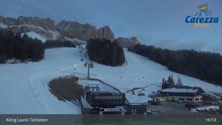 Archived image Webcam Welschnofen: View chair Lift King Laurin
