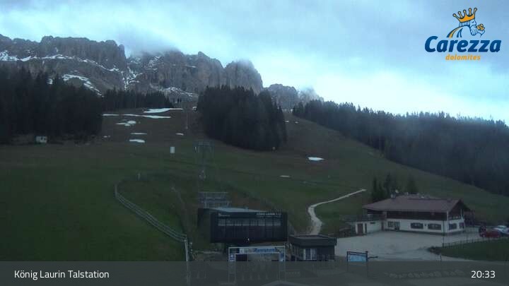 Archived image Webcam Welschnofen: View chair Lift King Laurin