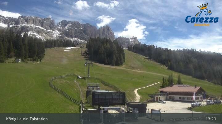 Archived image Webcam Welschnofen: View chair Lift King Laurin