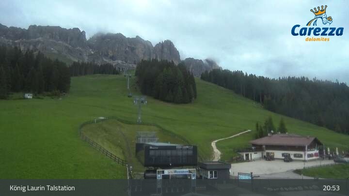 Archived image Webcam Welschnofen: View chair Lift King Laurin