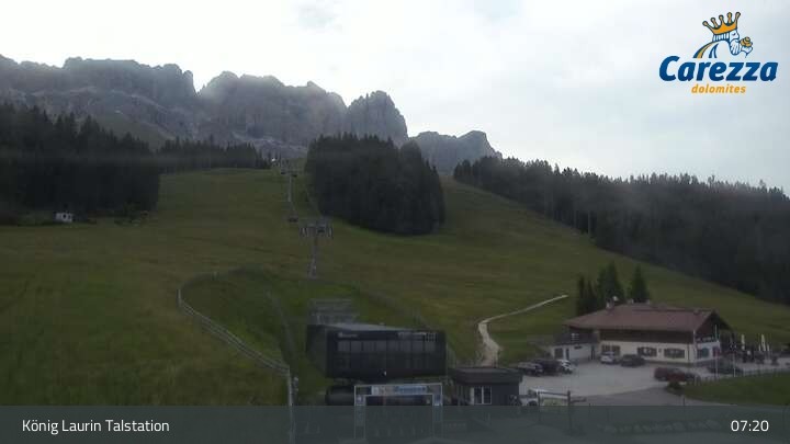 Archived image Webcam Welschnofen: View chair Lift King Laurin