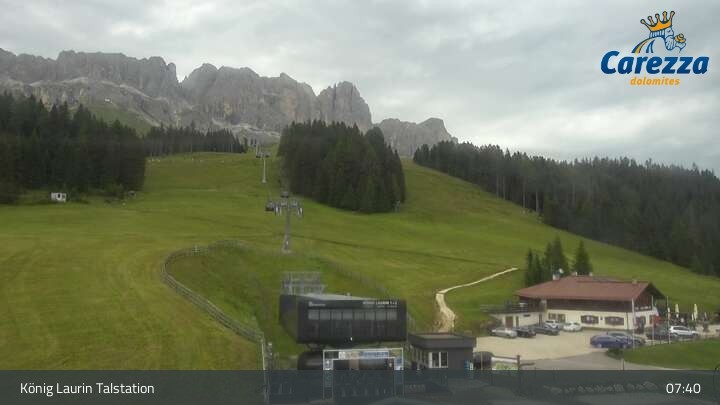 Archived image Webcam Welschnofen: View chair Lift King Laurin