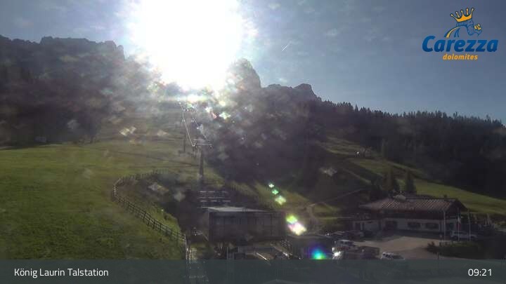 Archived image Webcam Welschnofen: View chair Lift King Laurin