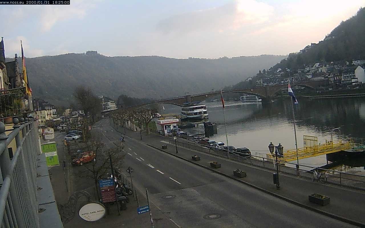 Archived image Webcam Cochem - View to the river Mosel