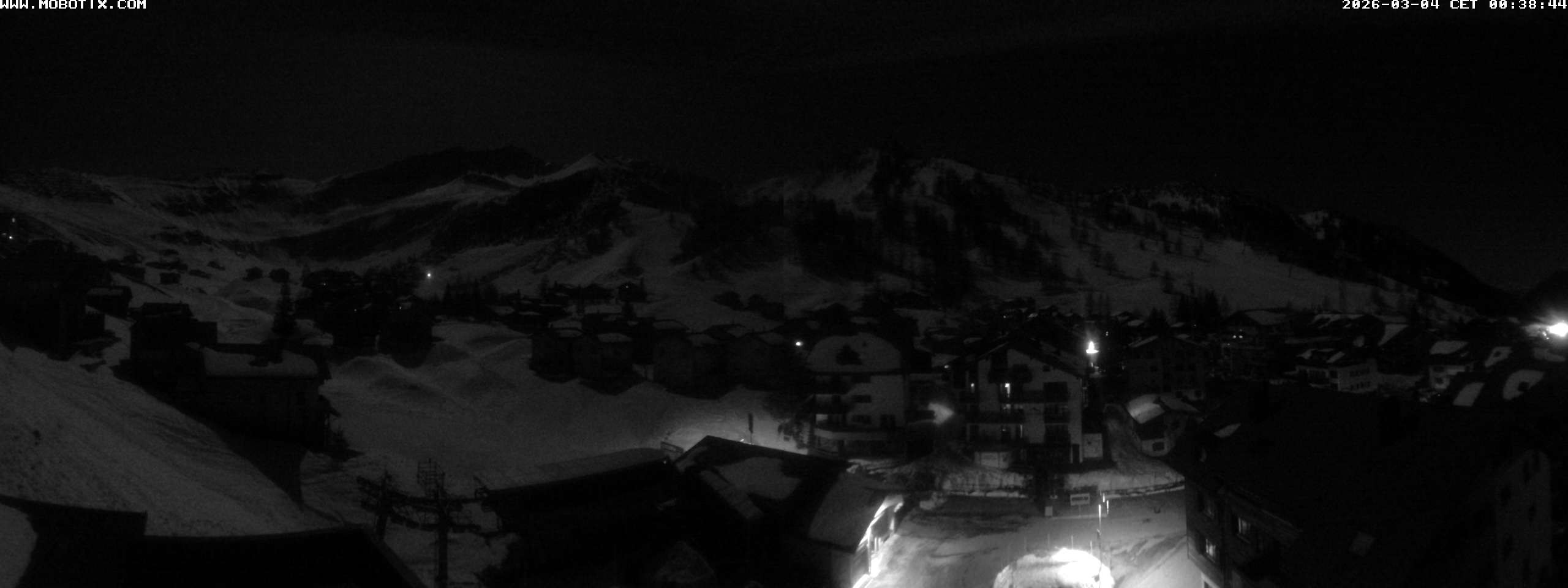 Archiv Foto Webcam Zentrum Malbun - Hotel Turna