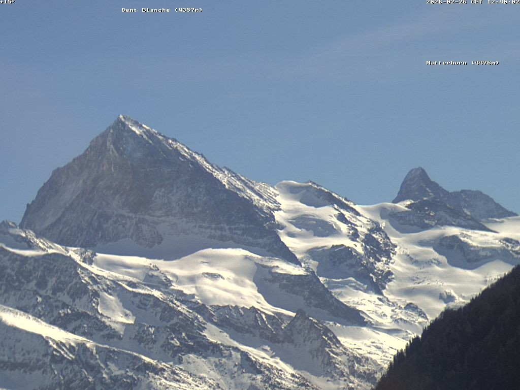 Archived image Webcam Thyon: Les Masses - View of Dent Blanche and Matterhorn
