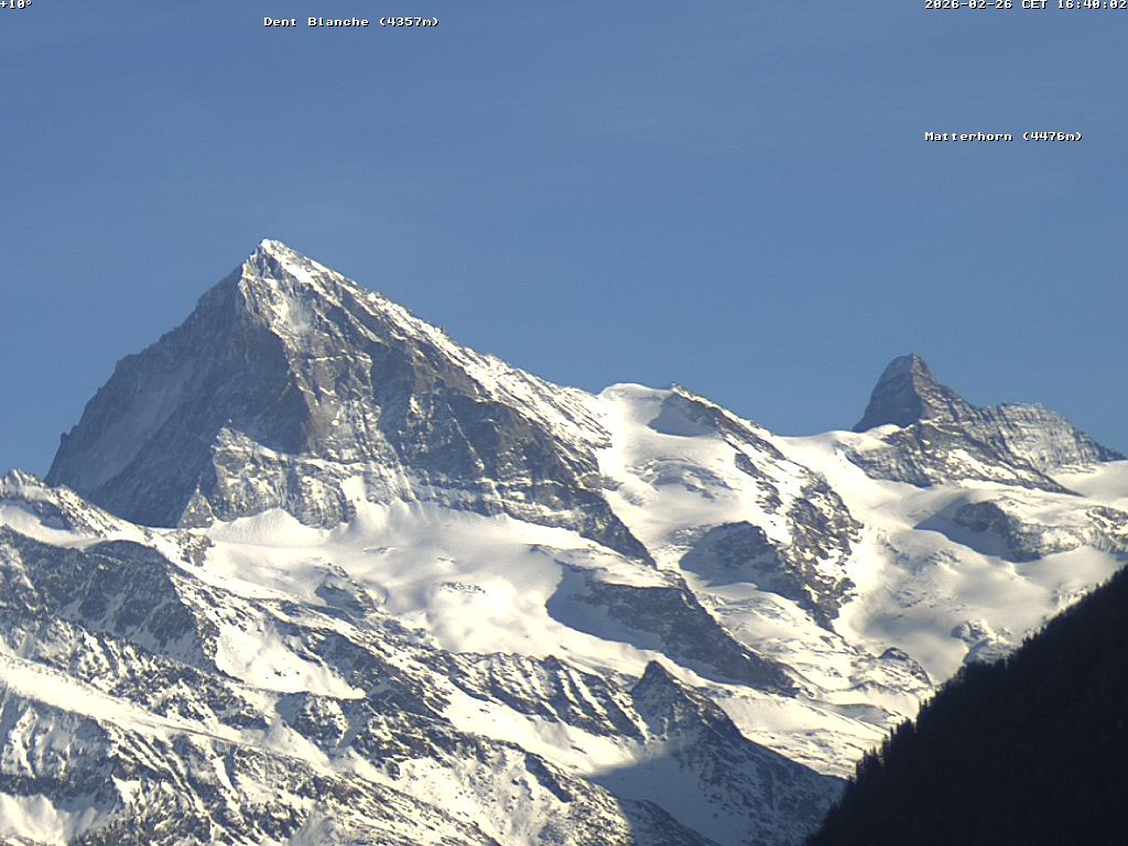 Archived image Webcam Thyon: Les Masses - View of Dent Blanche and Matterhorn