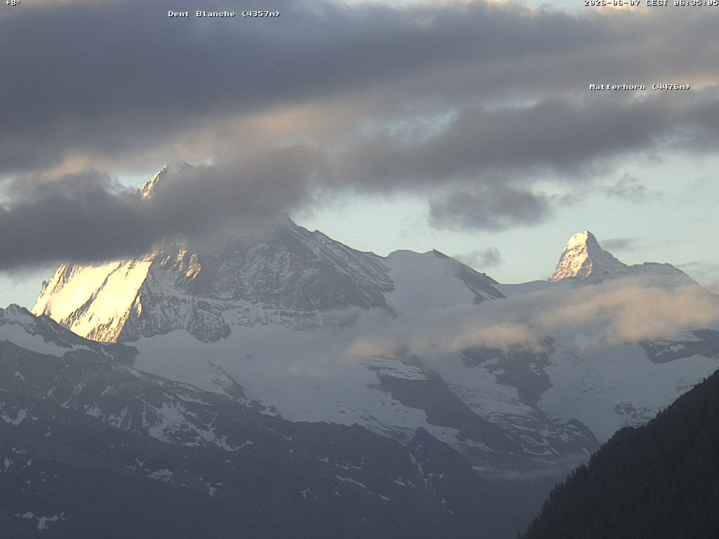 Archived image Webcam Thyon: Les Masses - View of Dent Blanche and Matterhorn