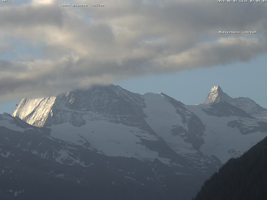 Archived image Webcam Thyon: Les Masses - View of Dent Blanche and Matterhorn