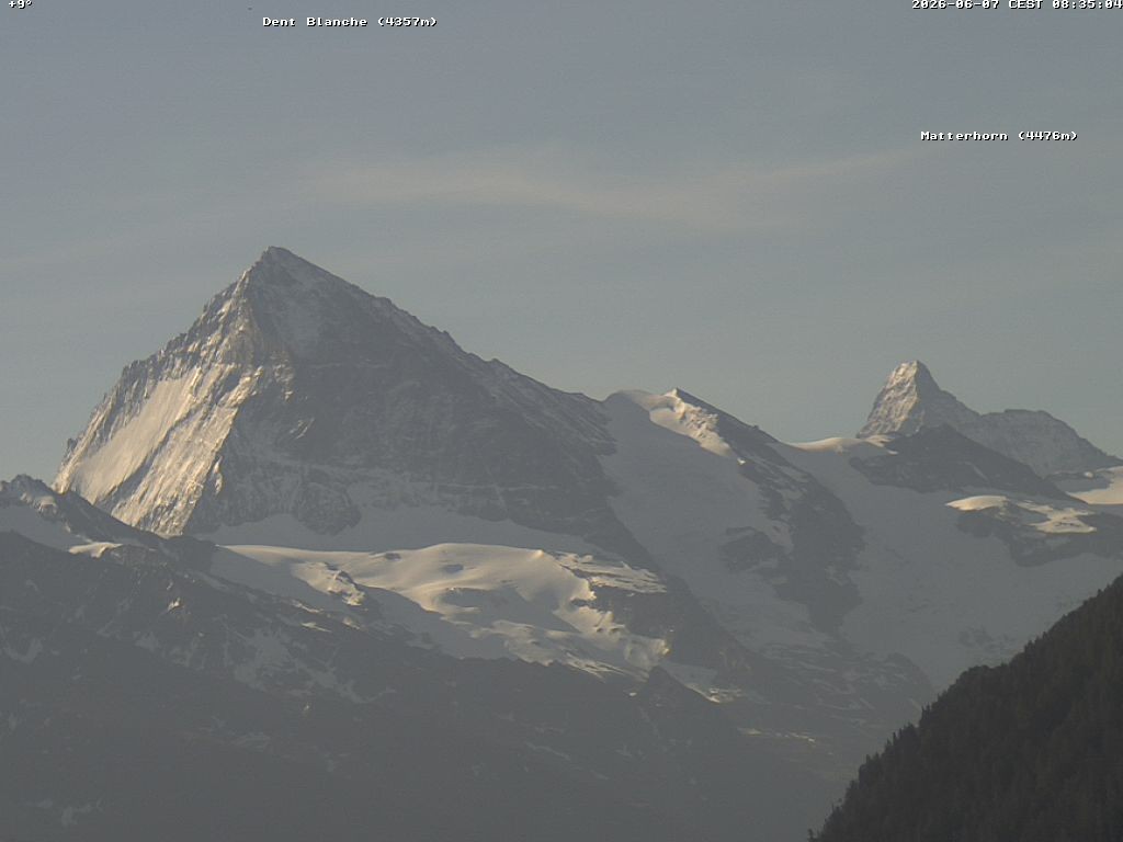 Archived image Webcam Thyon: Les Masses - View of Dent Blanche and Matterhorn