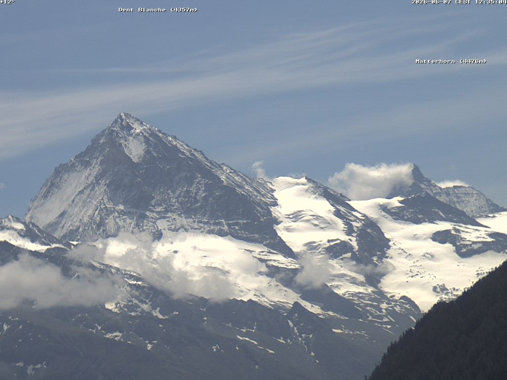 Archived image Webcam Thyon: Les Masses - View of Dent Blanche and Matterhorn